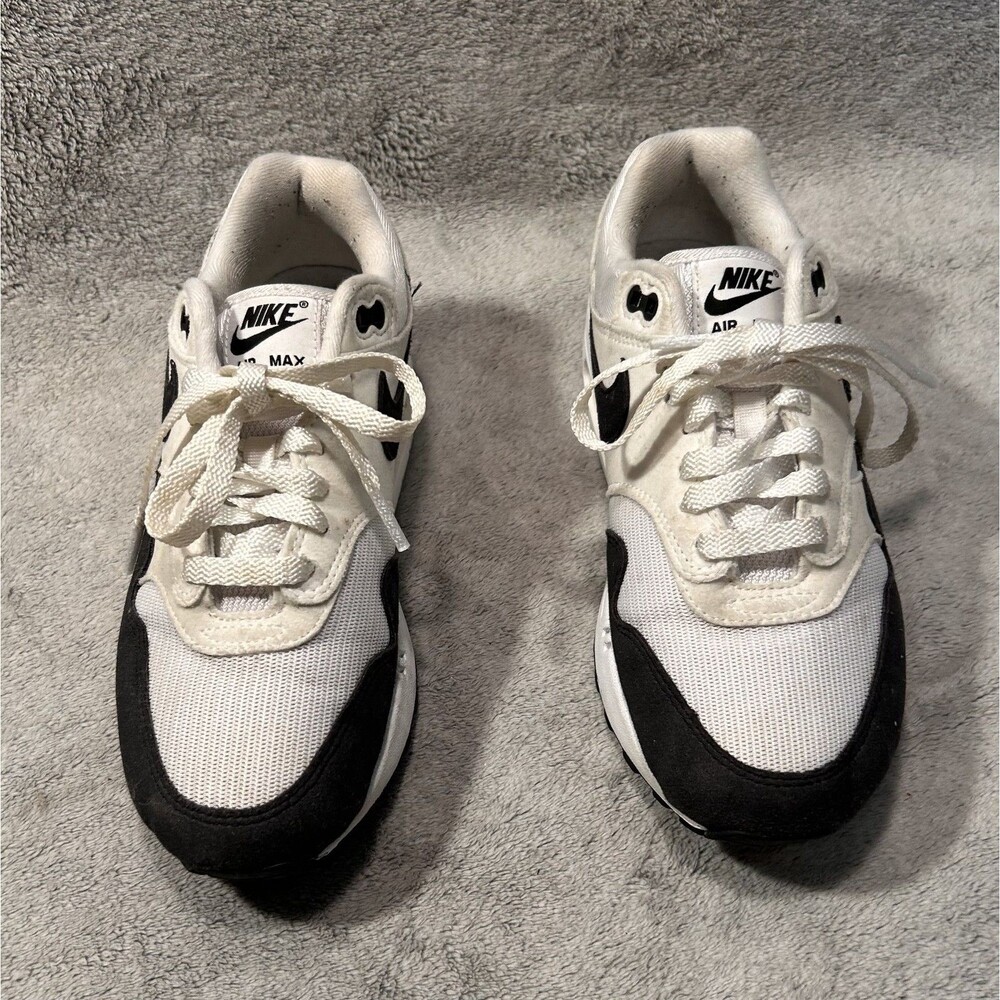 Nike Air Max 1 Women's 7.5 White Black Panda EUC